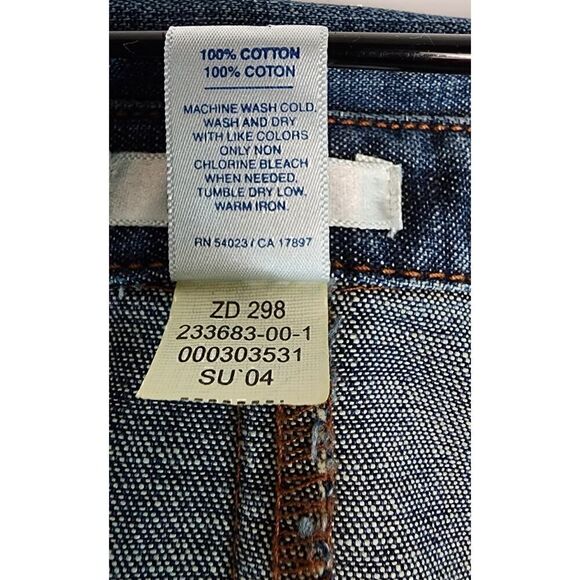 Old Navy Perfect Fit Denim Sleeve Top Size Large - Picture 7 of 7